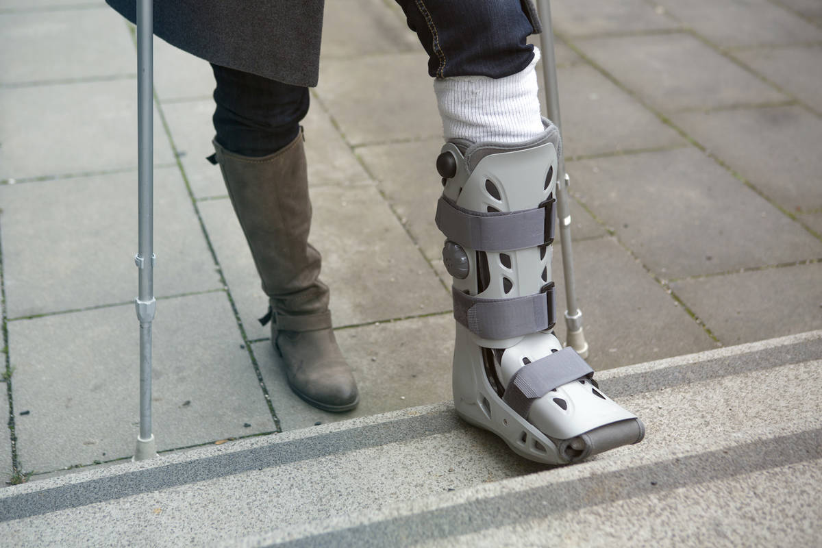 CROW (Charcot Restraint Orthotic Walker)