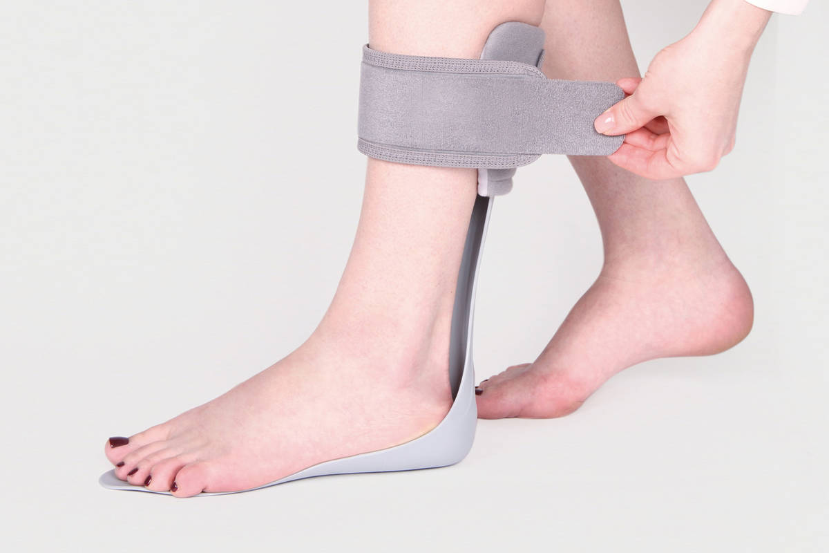 orthotic braces for foot